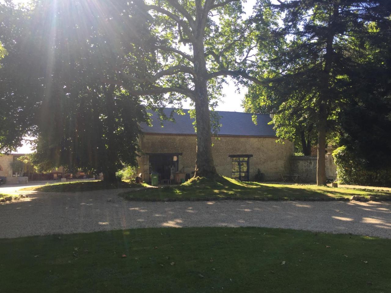 Chateau De Clermont Exterior photo