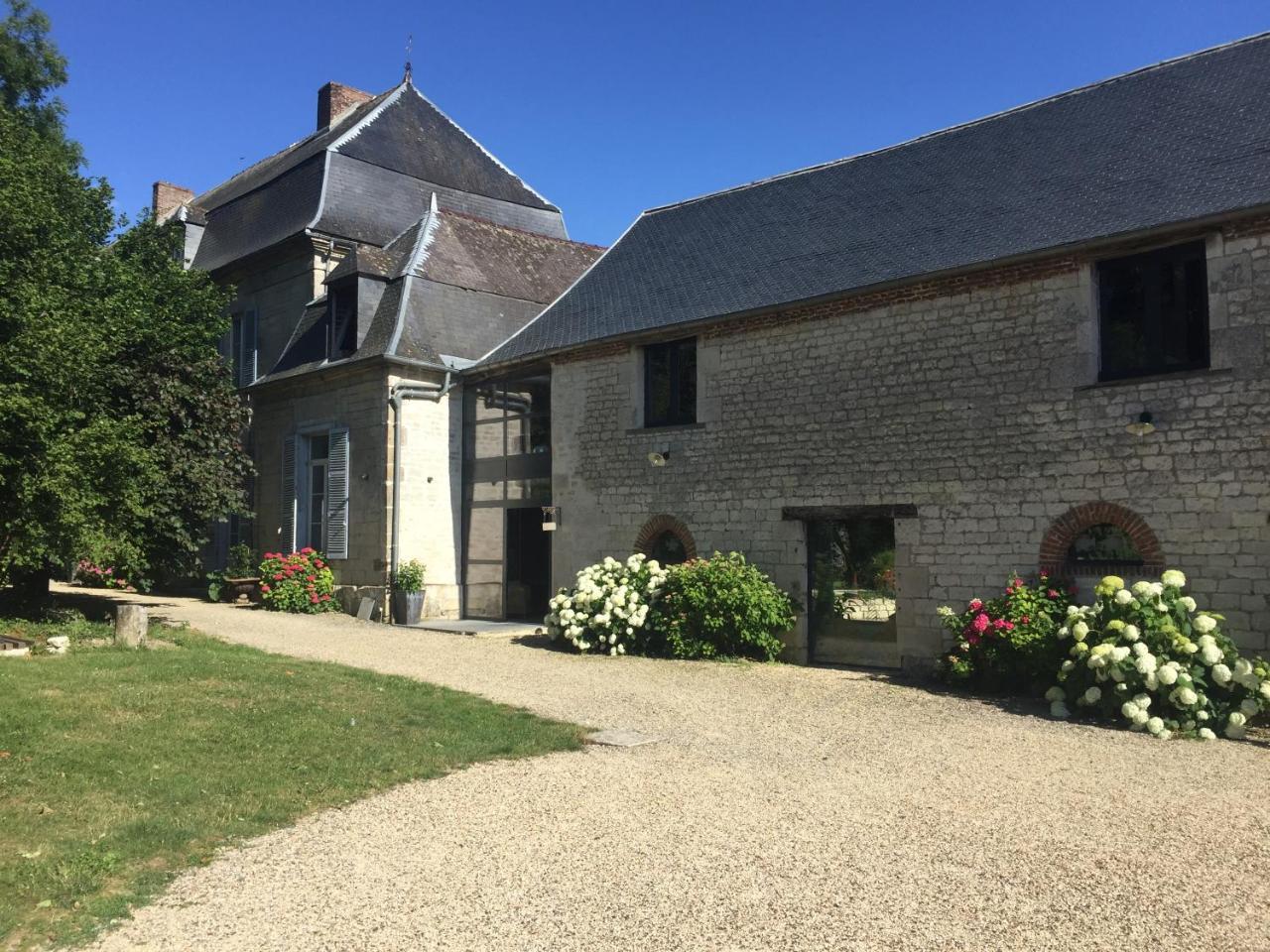 Chateau De Clermont Exterior photo